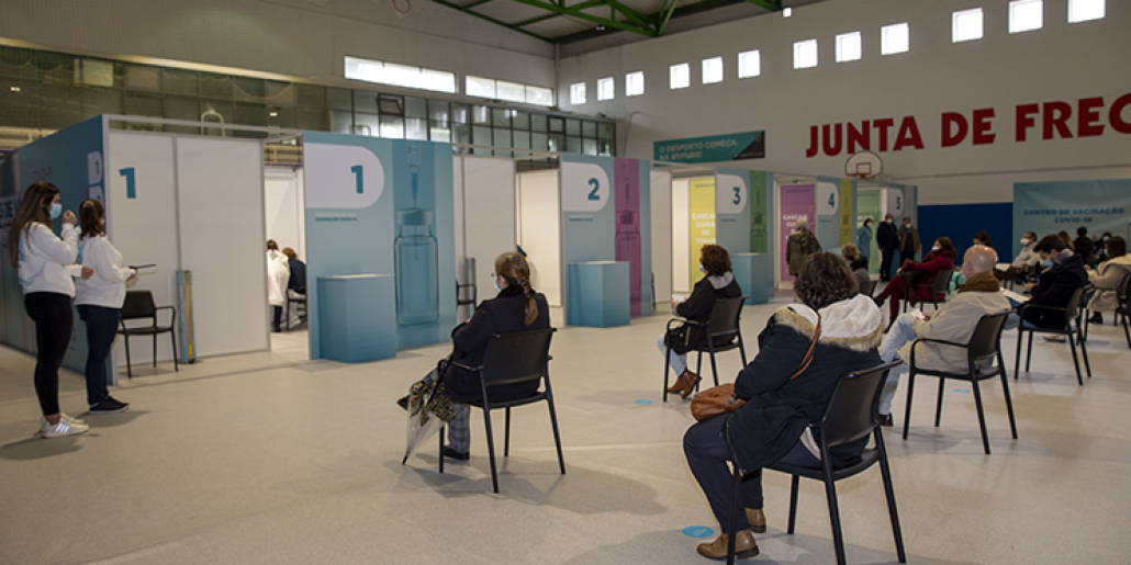 Processo de vacinação anti Covid-19 arranca em Cascais